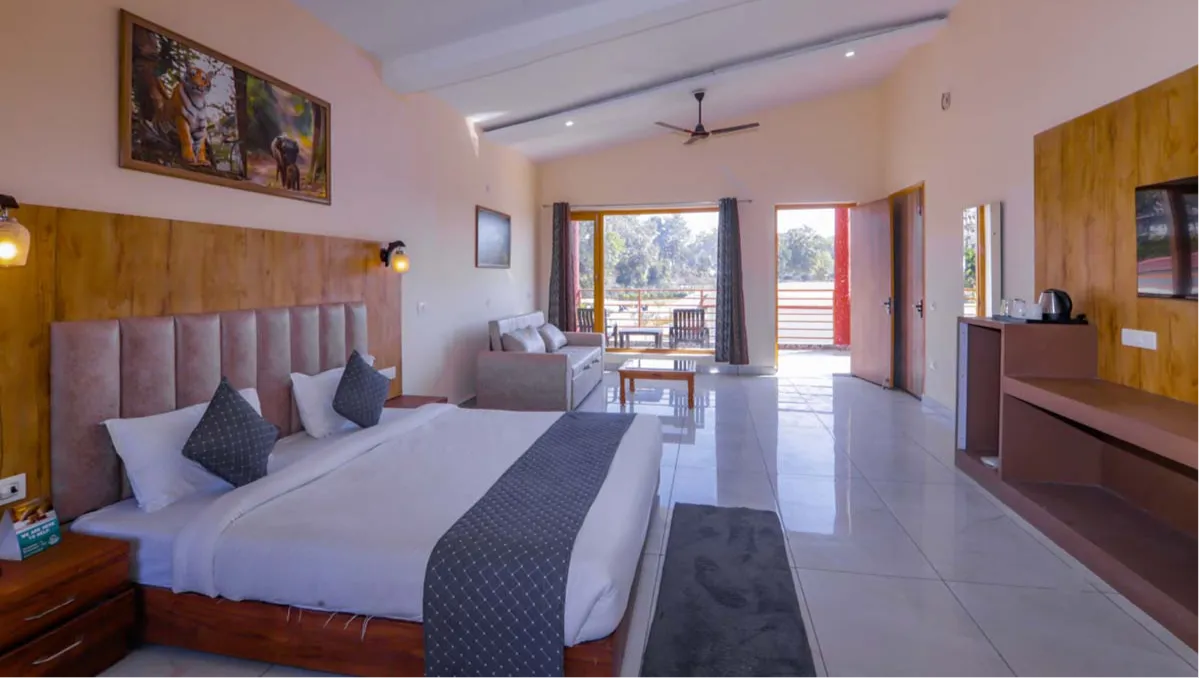 Sunbird Cottage with Private Balcony